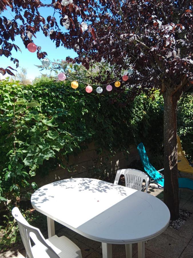 Villa Les Rosiers Challans Exterior foto